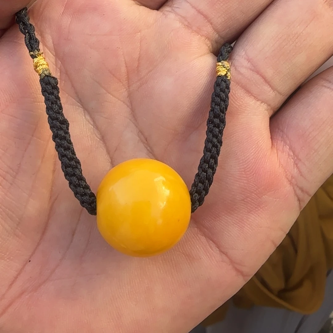 未镶嵌颈饰蜜蜡多样性发货，只发其一