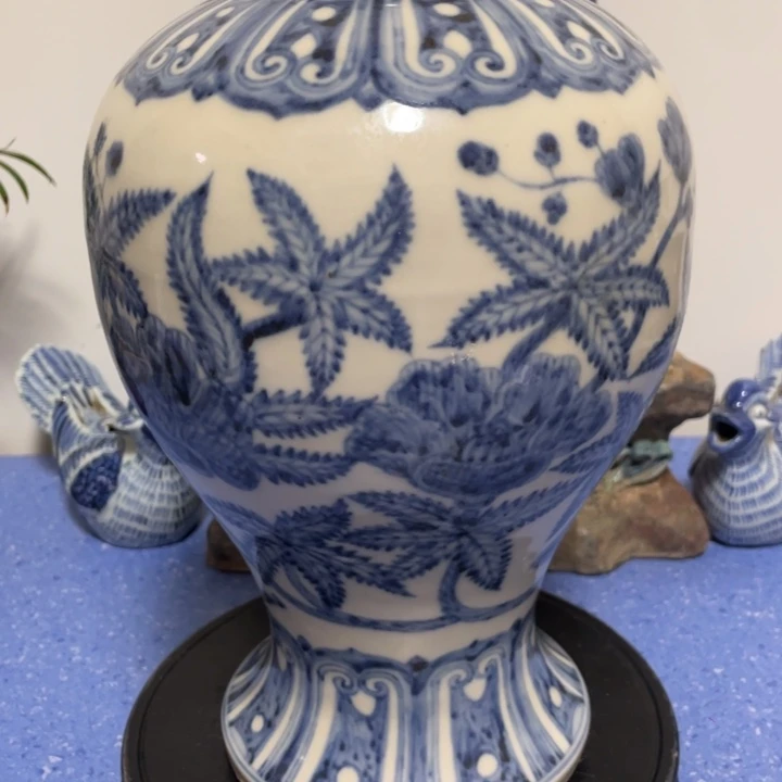 活***行当代青花瓷器摆件