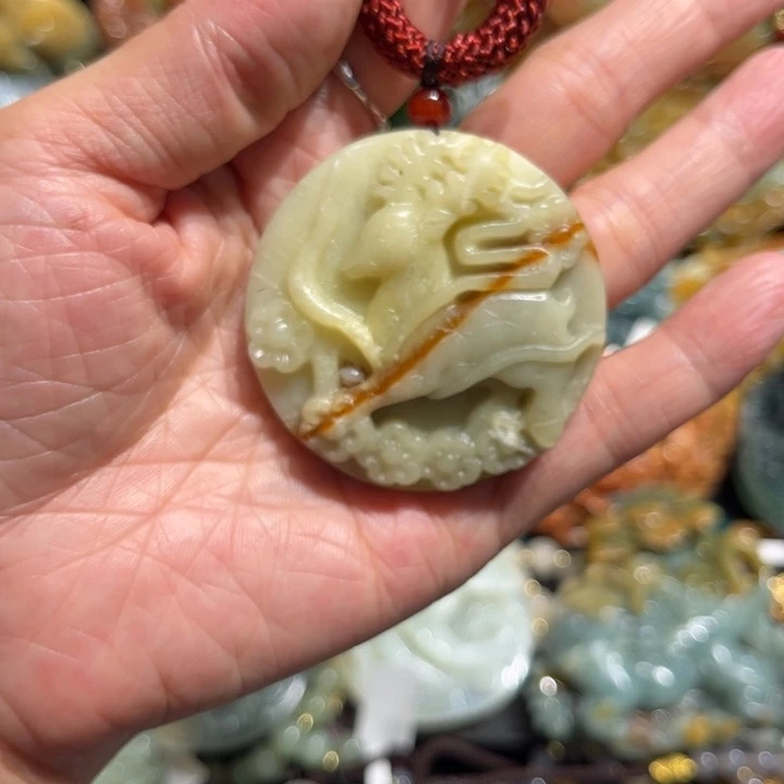 岫玉未镶嵌毛衣链