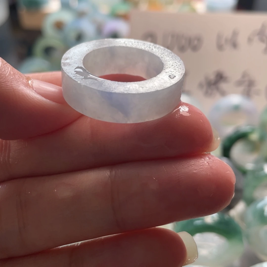 定制翡翠未镶嵌戒指