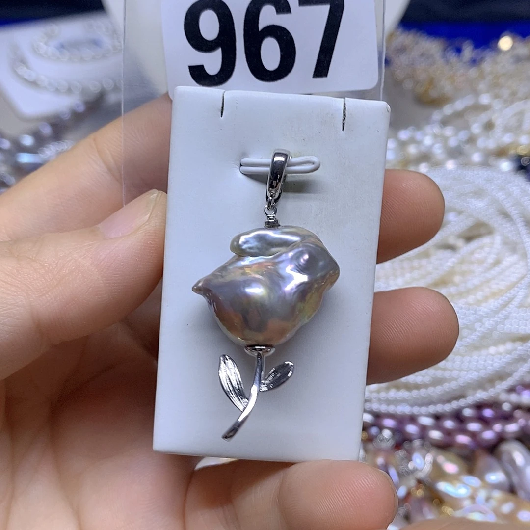 颈饰未镶嵌淡水珍珠