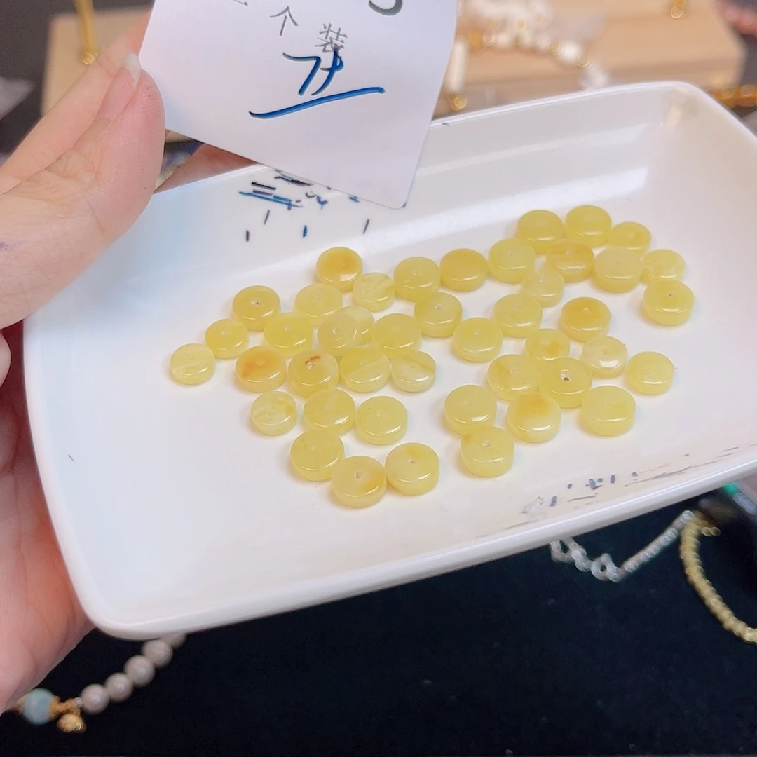 未镶嵌琥珀珠宝奇石175 。