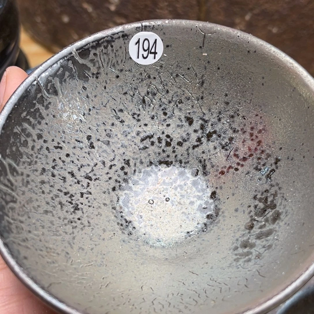 茶盏义兴龙窑坚持真柴烧落灰烧