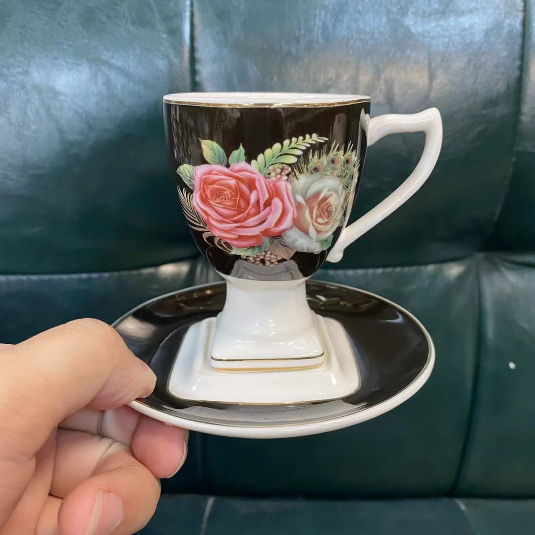 绿红花方脚卡扣摩卡陶瓷杯