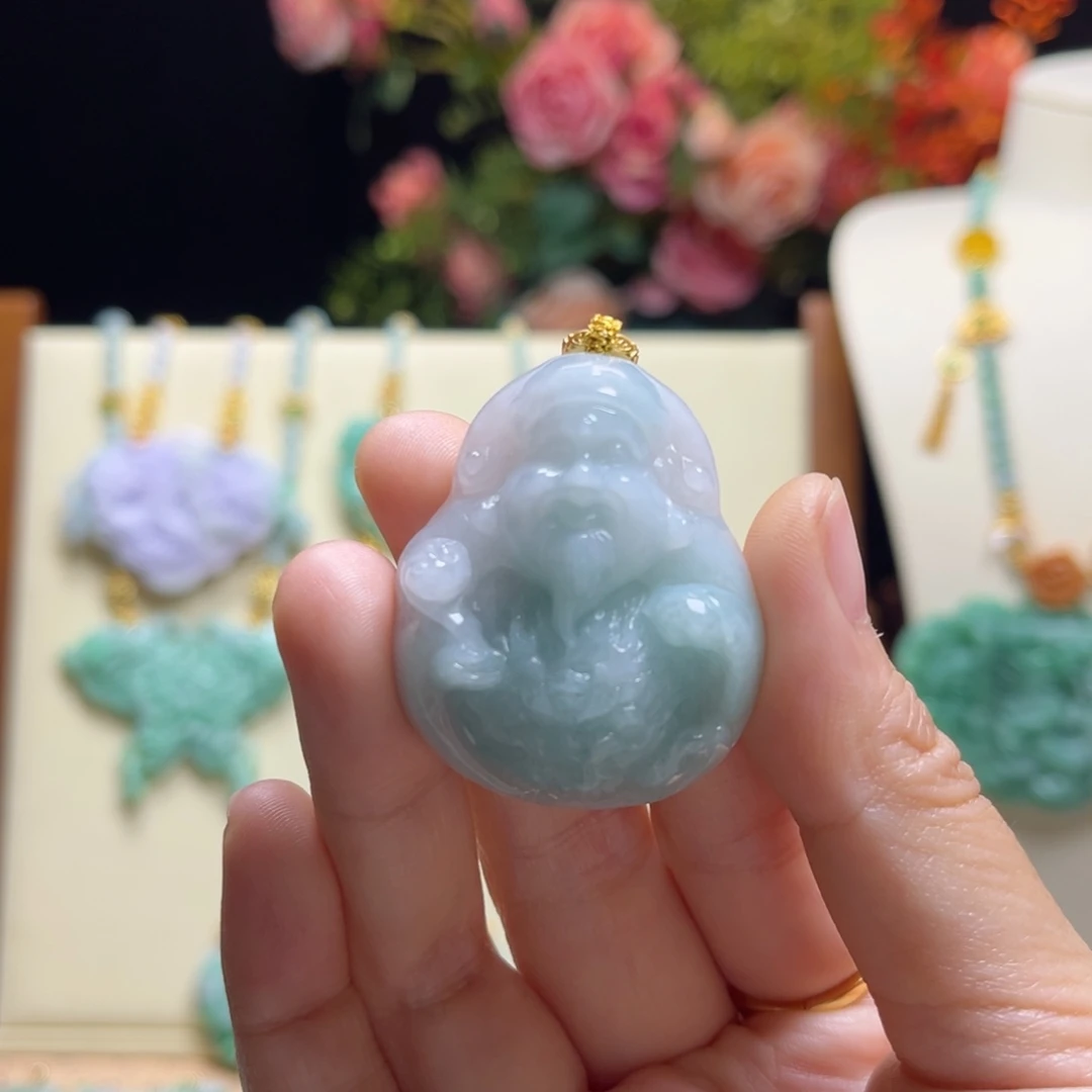翡翠颈饰未镶嵌?****财神