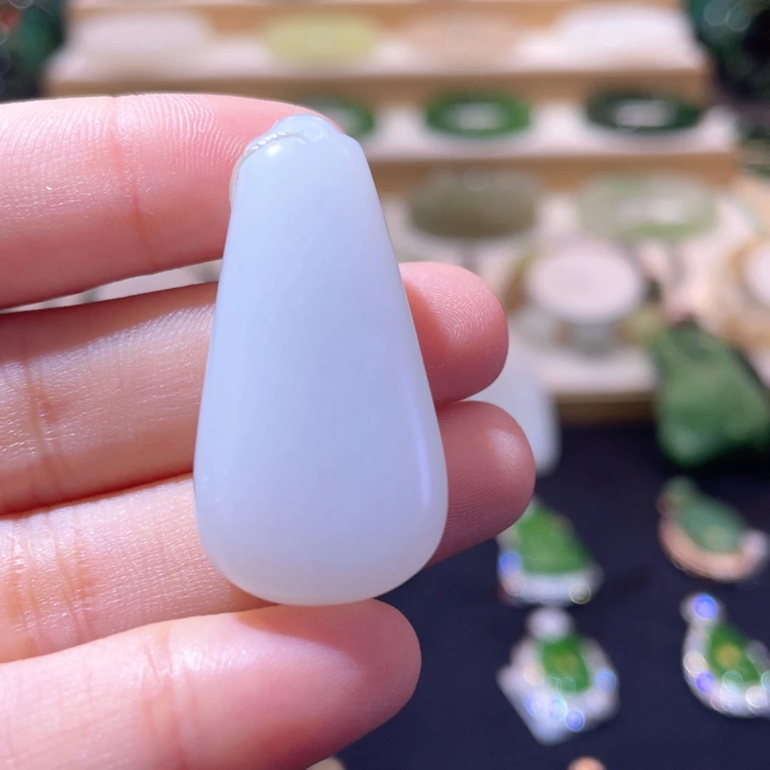 和田玉未镶嵌颈饰高品山流水吊坠