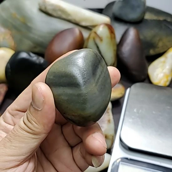 和田玉（糖玉）未镶嵌挂件