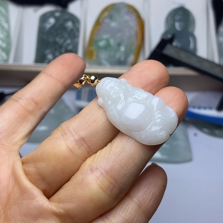 颈饰未镶嵌翡翠翡翠