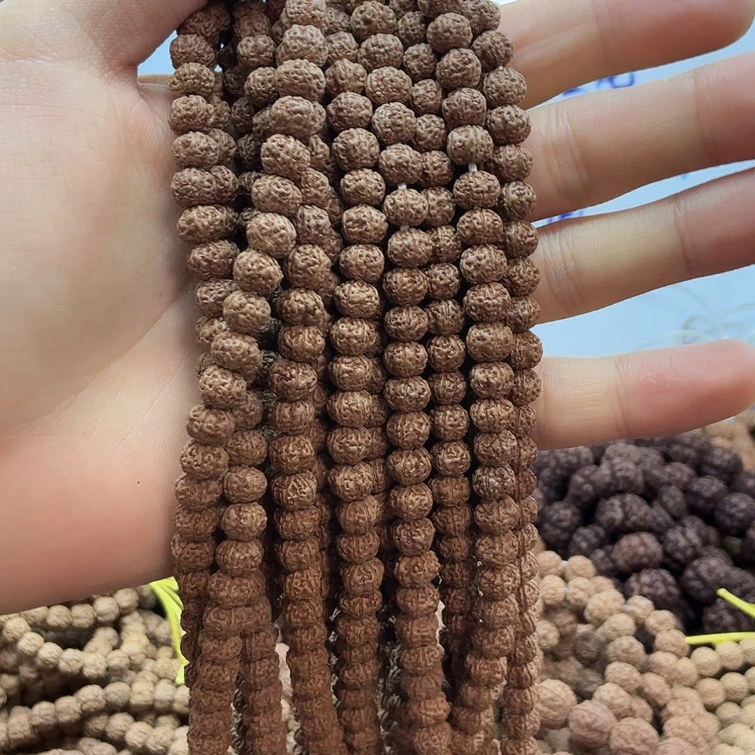 金刚菩提吊坠帝王花，一条保手持