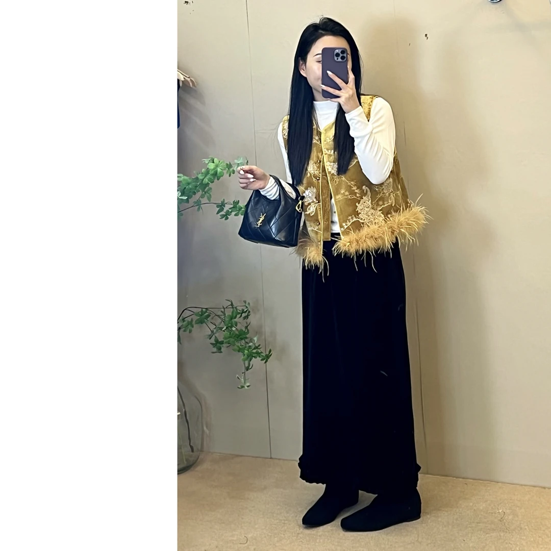 丝绒直筒花边裙