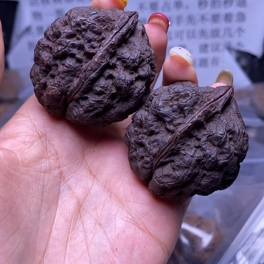 文玩核桃把件云南野生铁核桃47号42mm虚尖