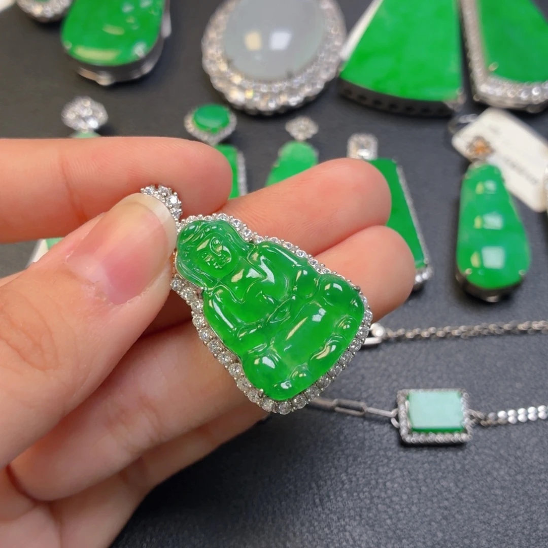 @***知翡翠银S925镶嵌颈饰