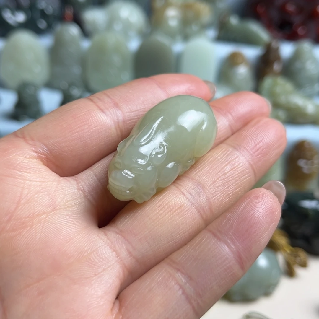 和田玉未镶嵌挂件