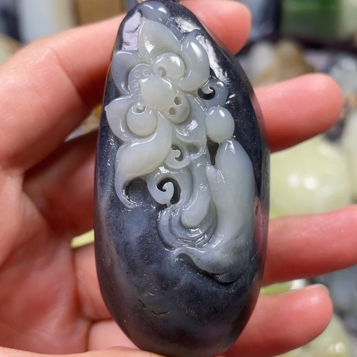 和田玉未镶嵌挂件