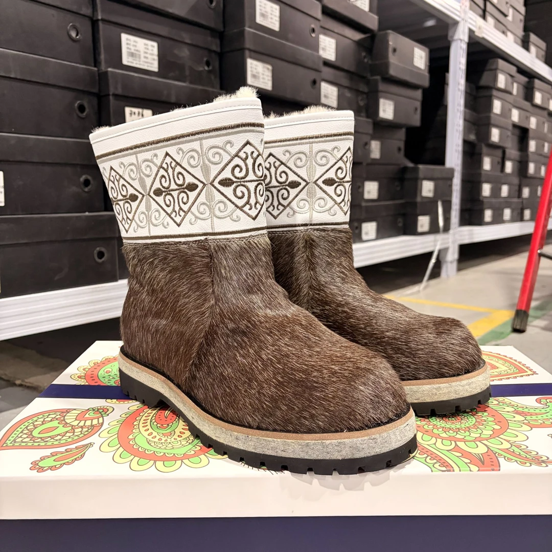 26621马毛皮毛一体冬季雪地靴保暖休闲毛绒加绒加厚女款百搭真皮