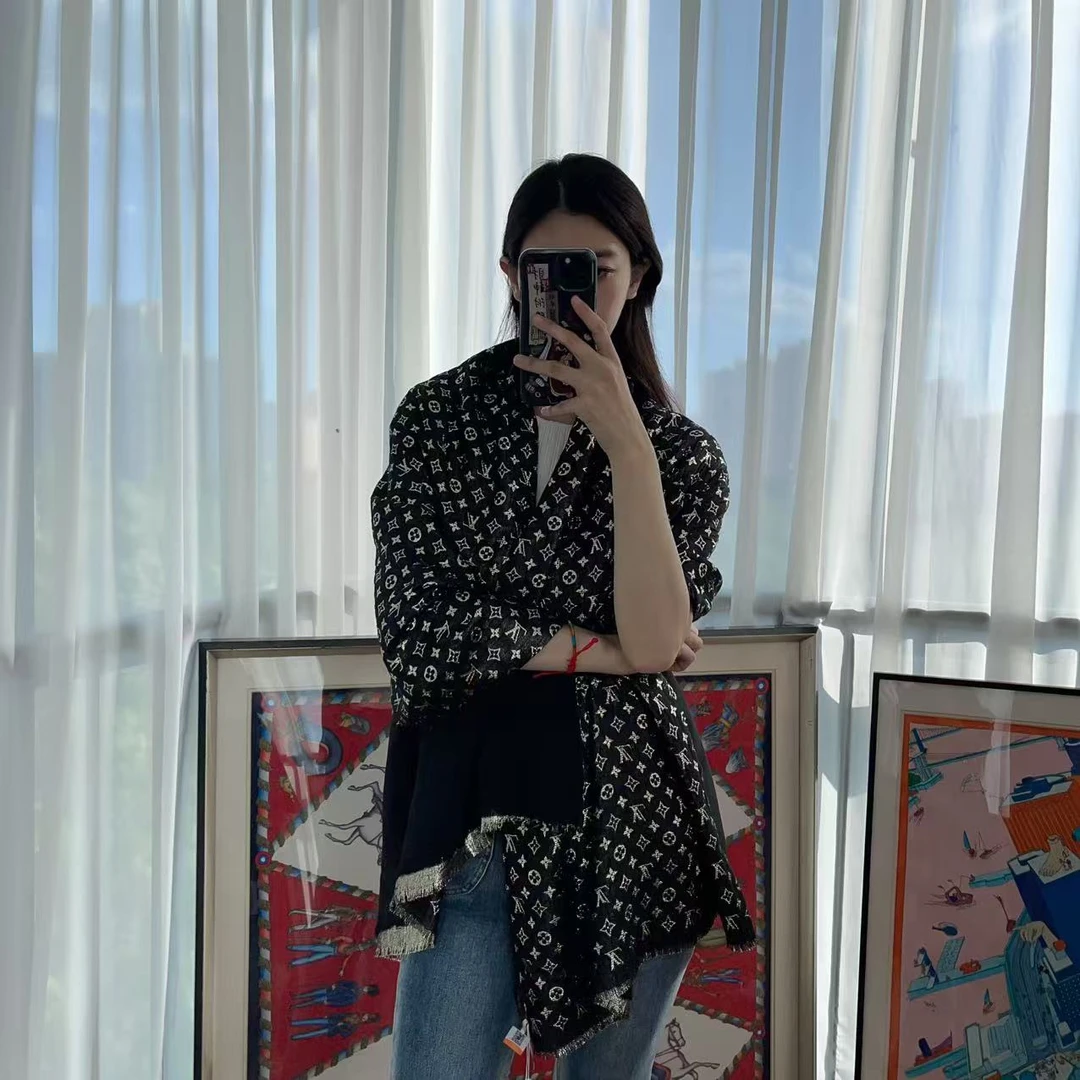 95新 LouisVuitton/路易威登 180cm*60cm老花围巾/250528LJXTX03