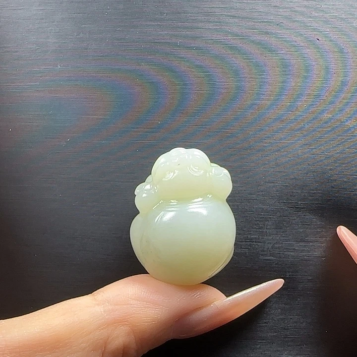 林***顺和田玉未镶嵌挂件