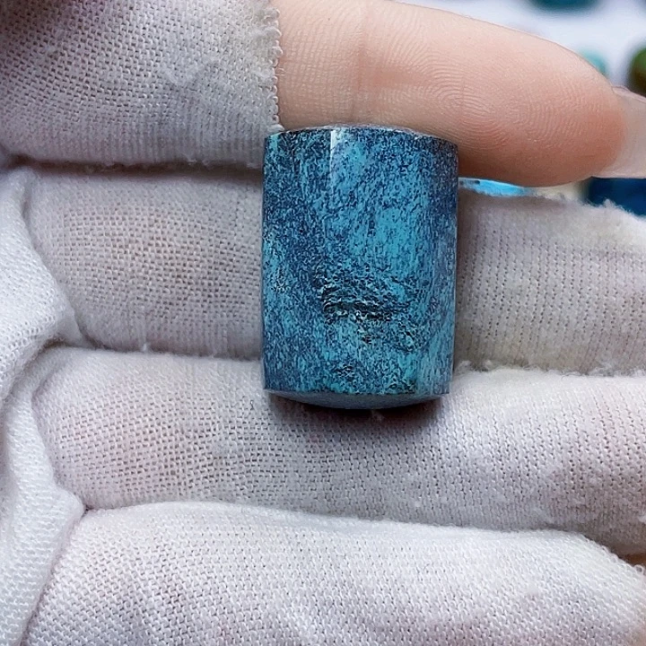 绿松石未镶嵌饰品