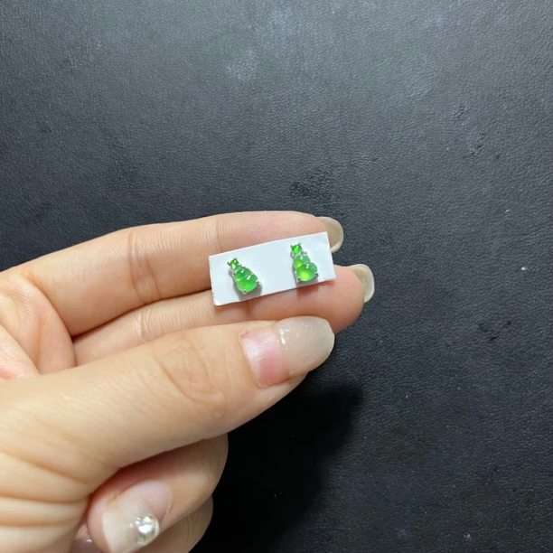 天然缅甸翡翠A货冰种黄阳绿简镶葫芦耳钉