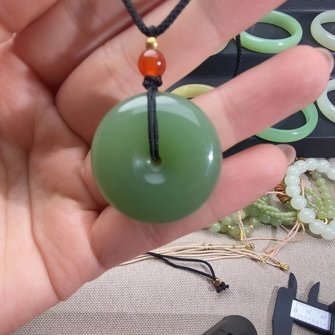 和田玉（糖玉）未镶嵌手镯