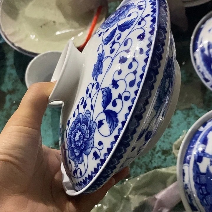 摆件青花缠枝莲矮款合合器