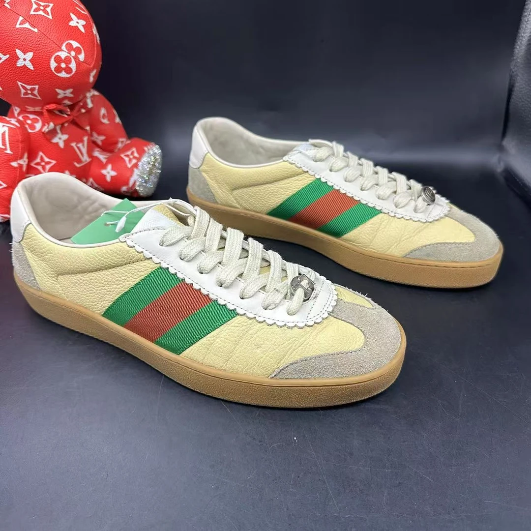 95新 GUCCI/古驰 【AO特惠】40欧码 男士鹅黄色休闲德训鞋ao676