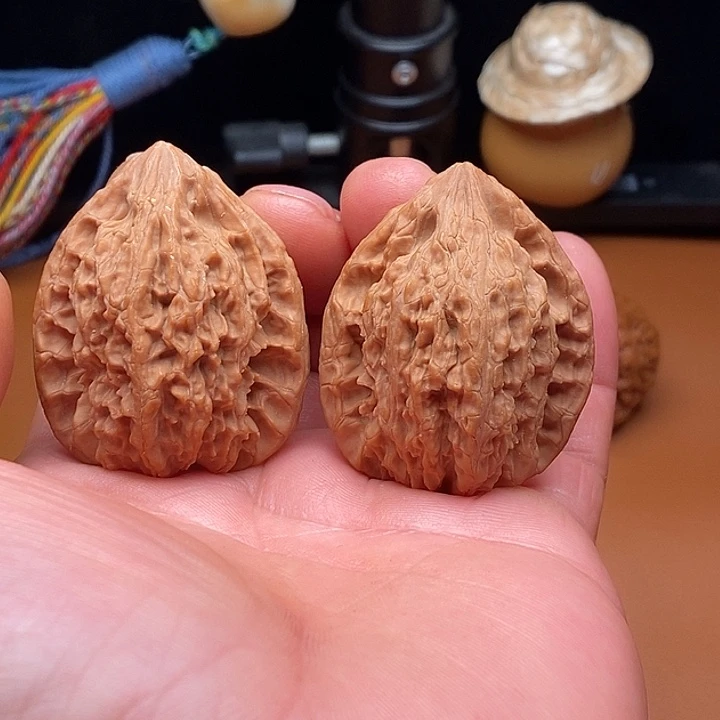 把件文玩核桃38尺野生鸡心