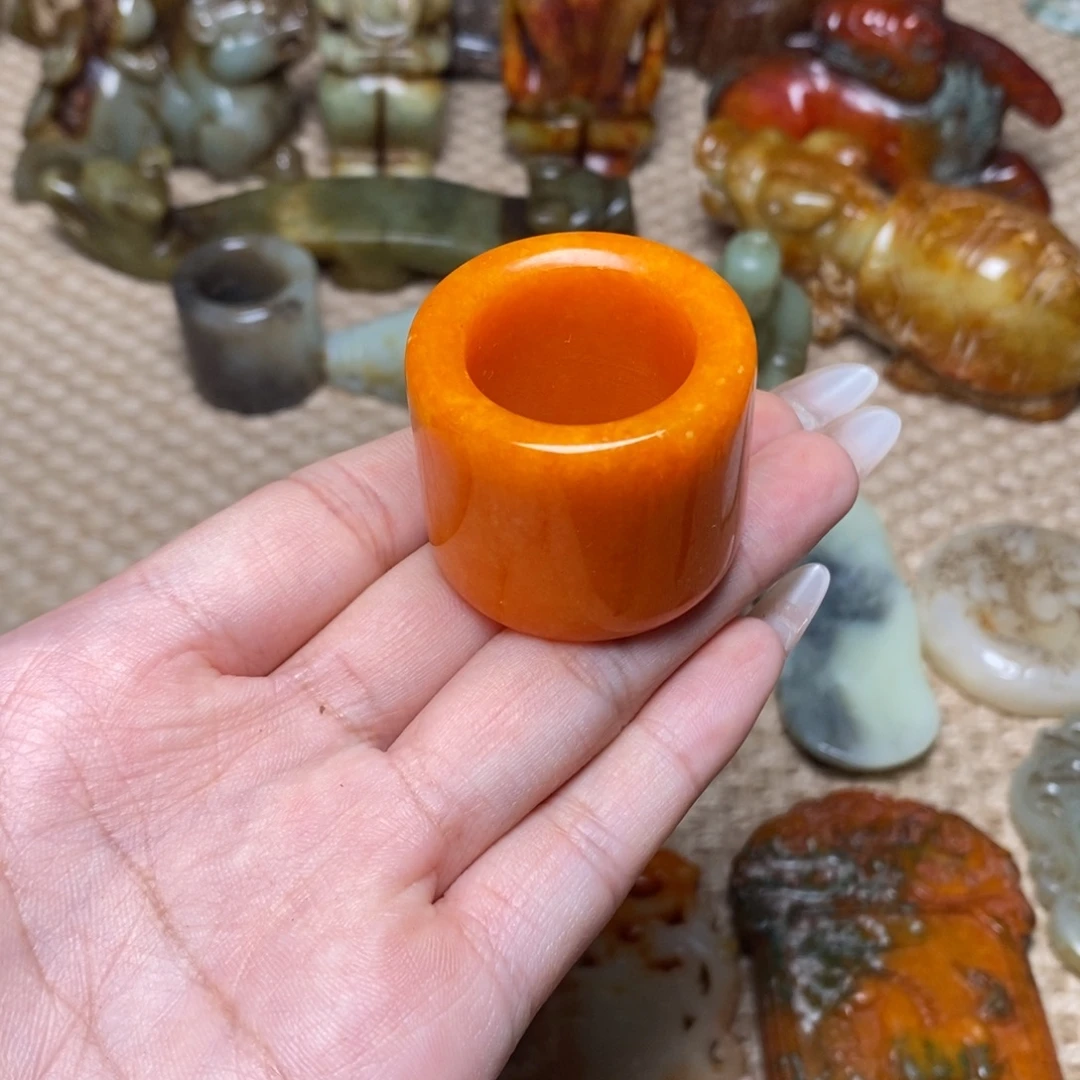 未镶嵌蛇纹石玉颈饰