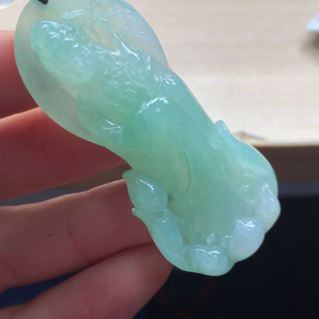 颈饰未镶嵌翡翠吊坠