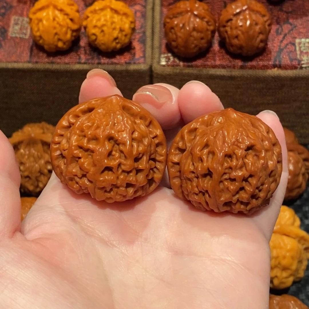 文玩核桃把件毕业对，太行龙纹37 精品602