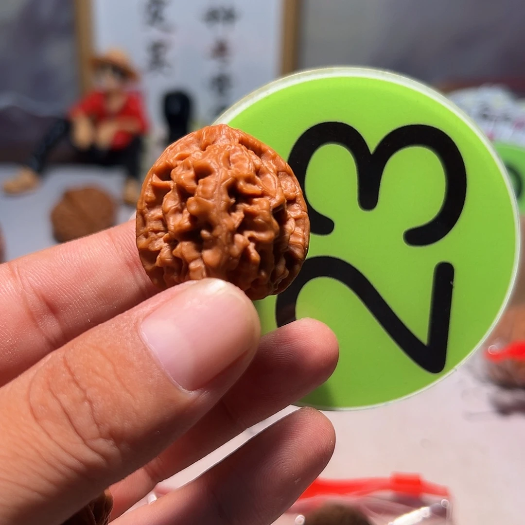 哈***宝文玩核桃，绿色23号