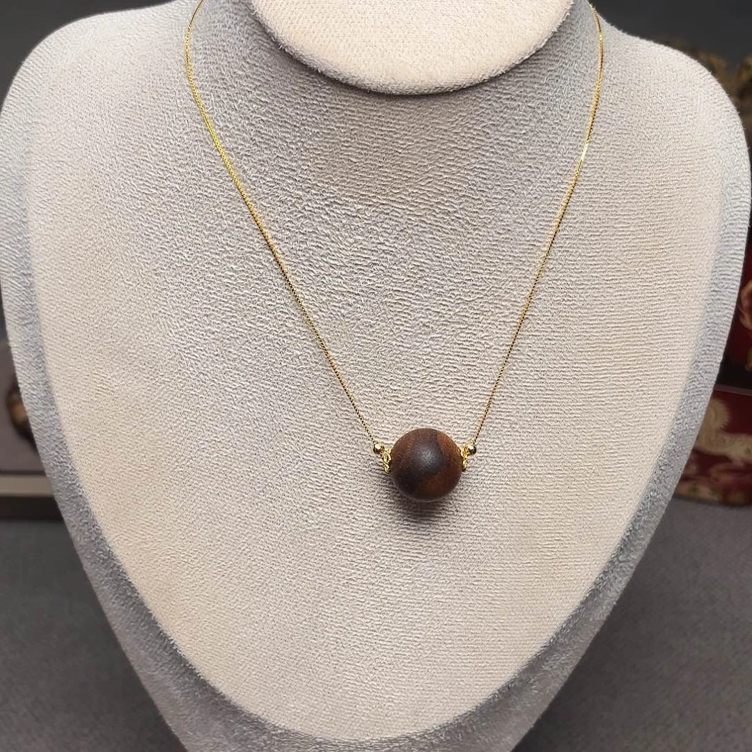 沉香吊坠越南芽庄红土白棋楠瘤疤1.6单珠