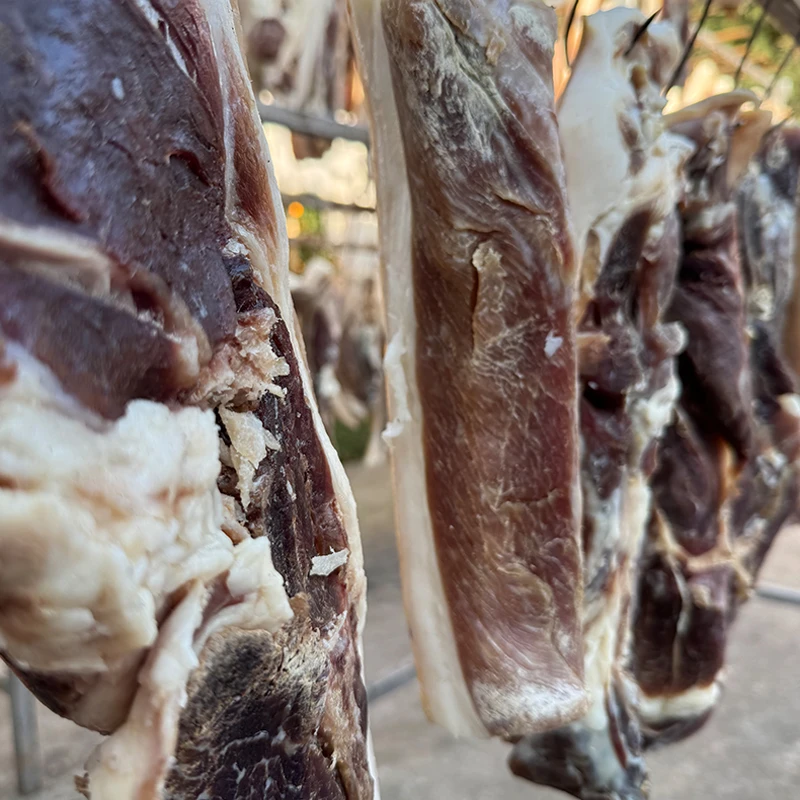 精选农家黑土猪制作盐水肉无饲料喂养土猪肉顺丰包邮