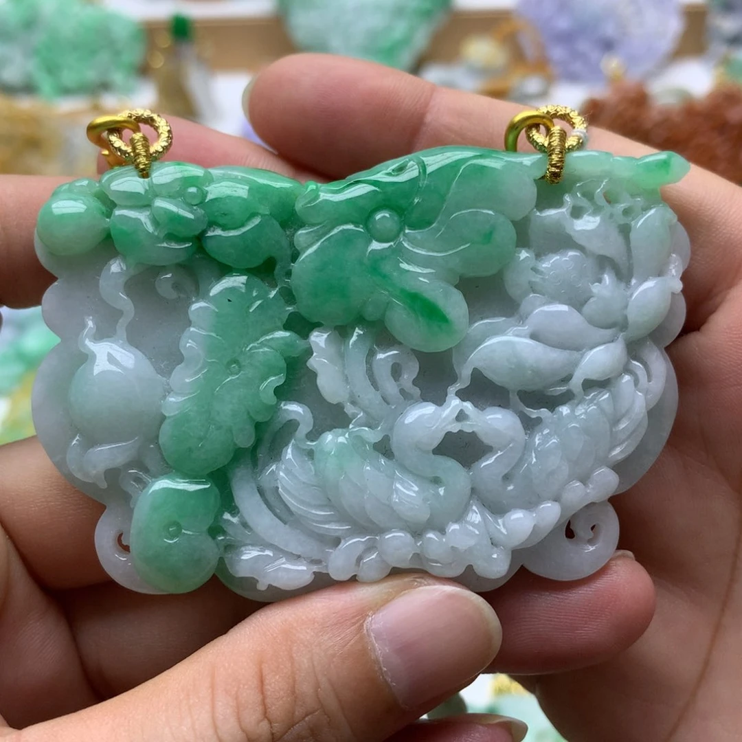 翡翠未镶嵌颈饰翡翠