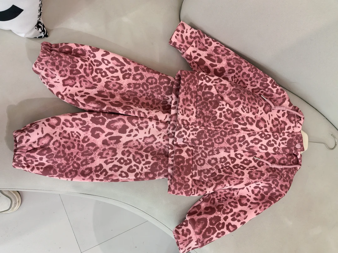 【米小逗】新款女童洋气酷帅时尚女宝连帽运动加绒春秋两件套MC006