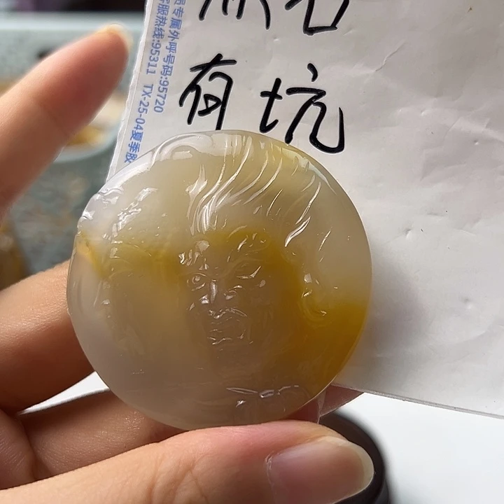 玛瑙/玉髓颈饰未镶嵌
