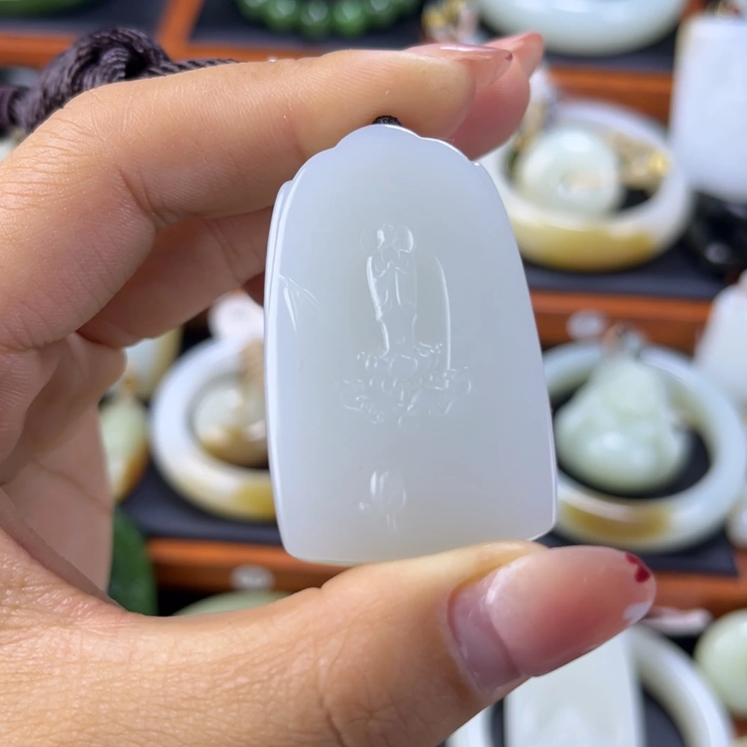和田玉（白玉）未镶嵌颈饰且末