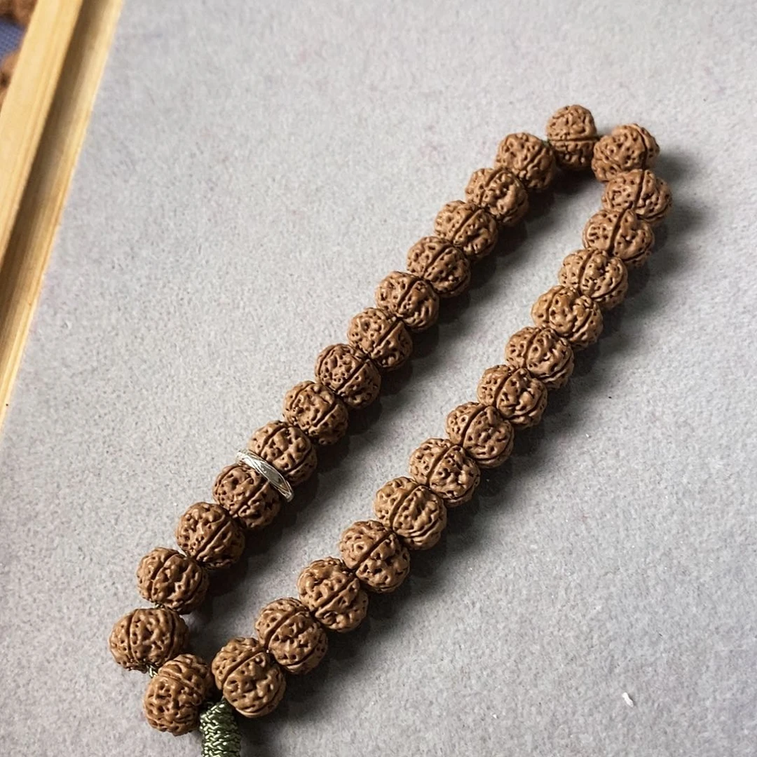 金刚菩提手串吾系列凹底梅花11