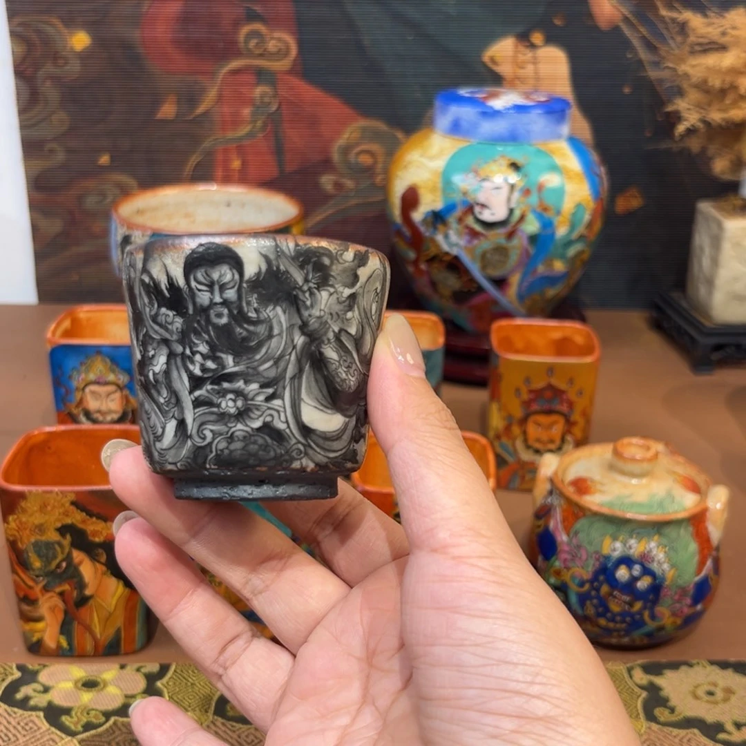 手工手绘真武大帝茶杯