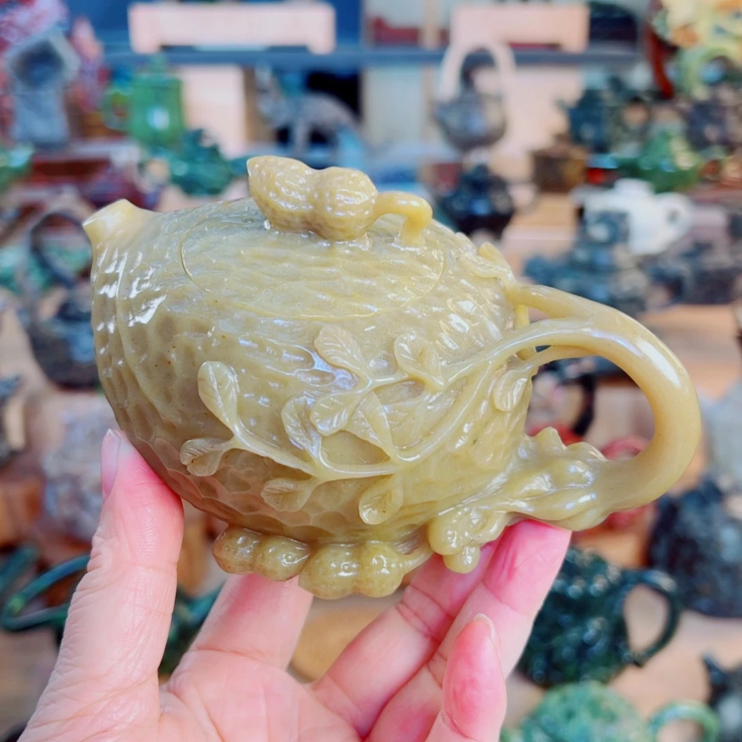 在***线天然石材手工雕刻