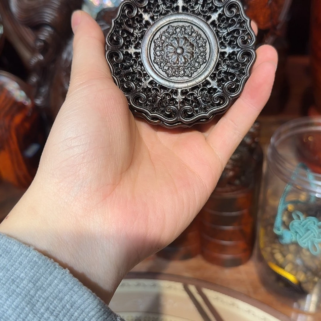 用***9交趾黄檀（大红酸枝）杯垫