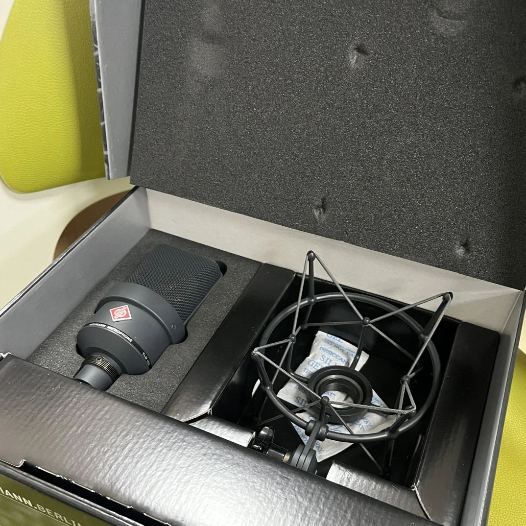 8新 NEUMANN/诺音曼 二手17编码黑色103国行齐全，不支持试用，包邮