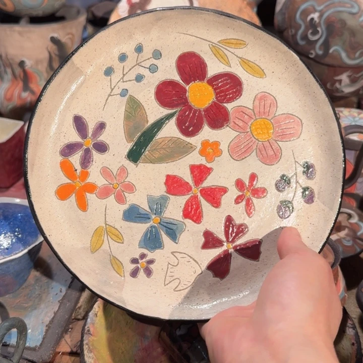 手工制作各种精美陶瓷