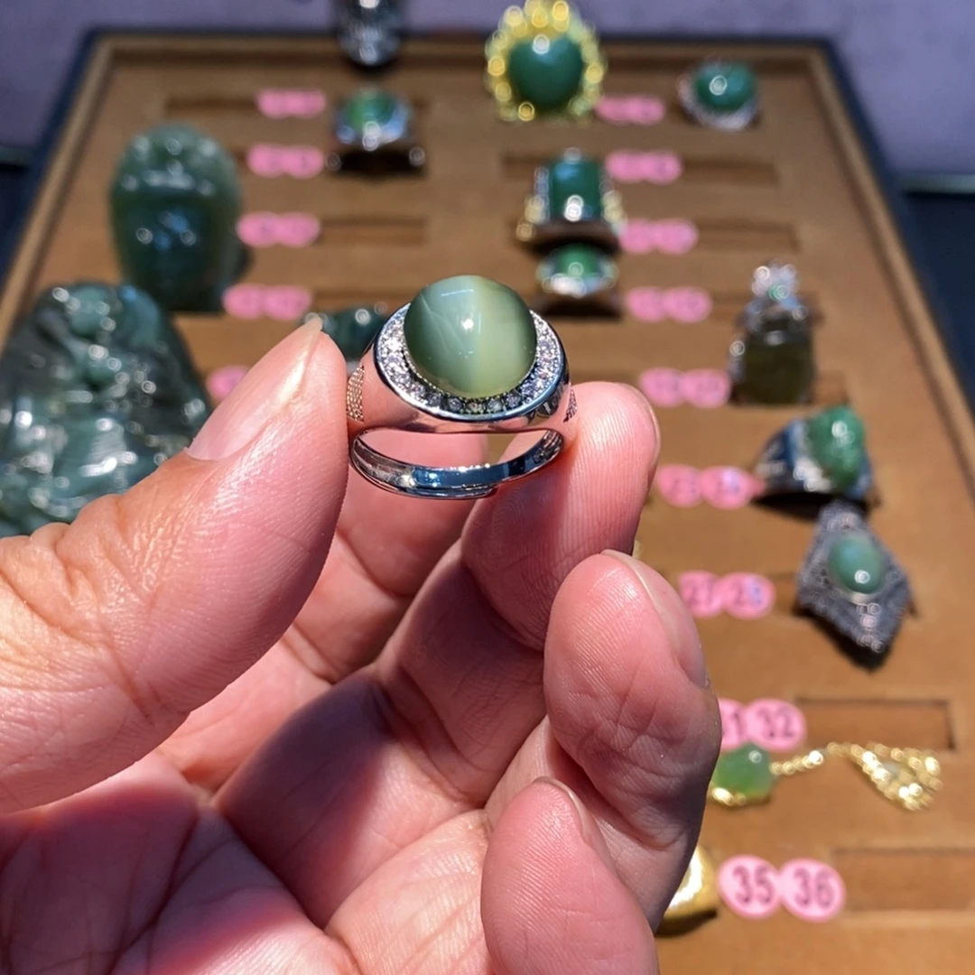 和田玉未镶嵌戒指