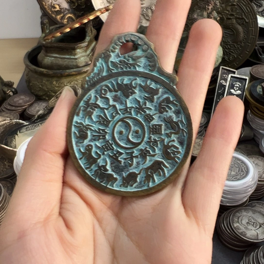 金属复古风格摆件