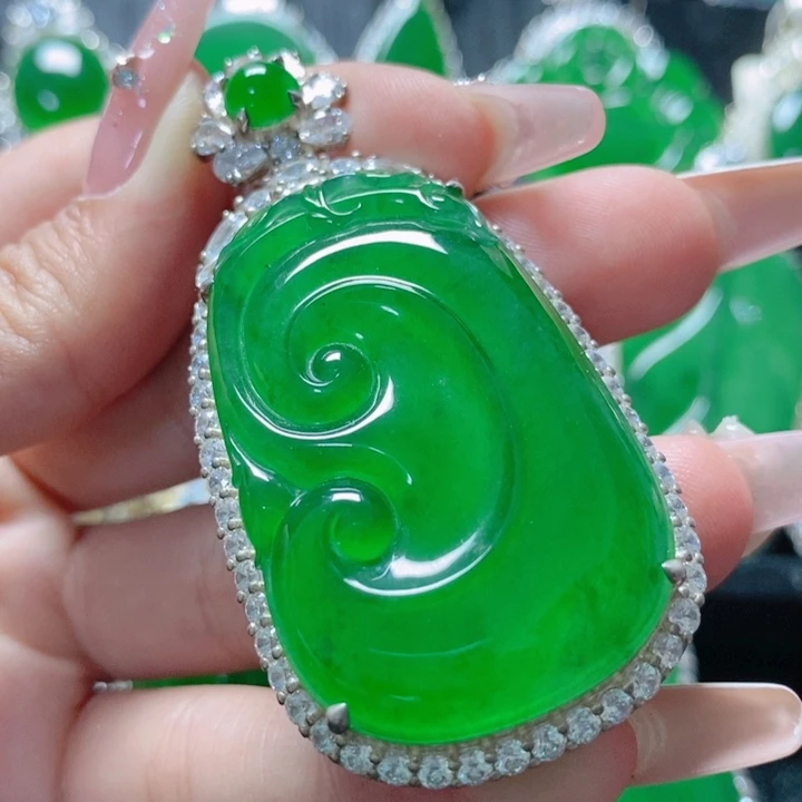 翡翠颈饰银S925镶嵌