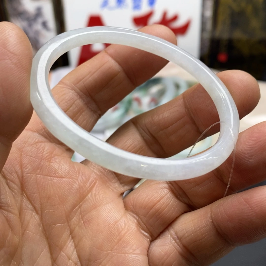 翡翠未镶嵌手镯翡翠手镯53、卡6