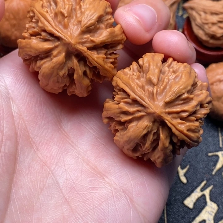文玩核桃吊坠炽焰龙头