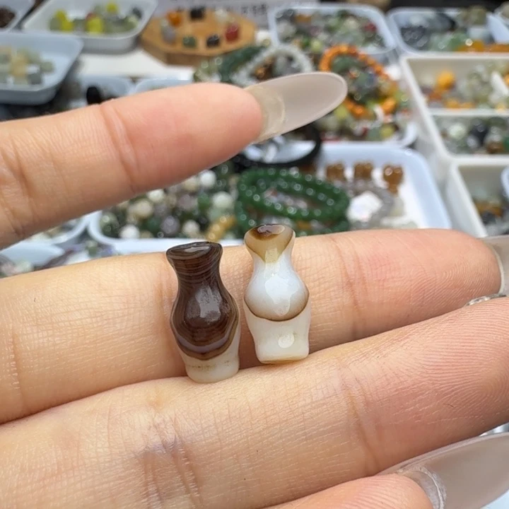 未镶嵌和田玉珠宝半成品