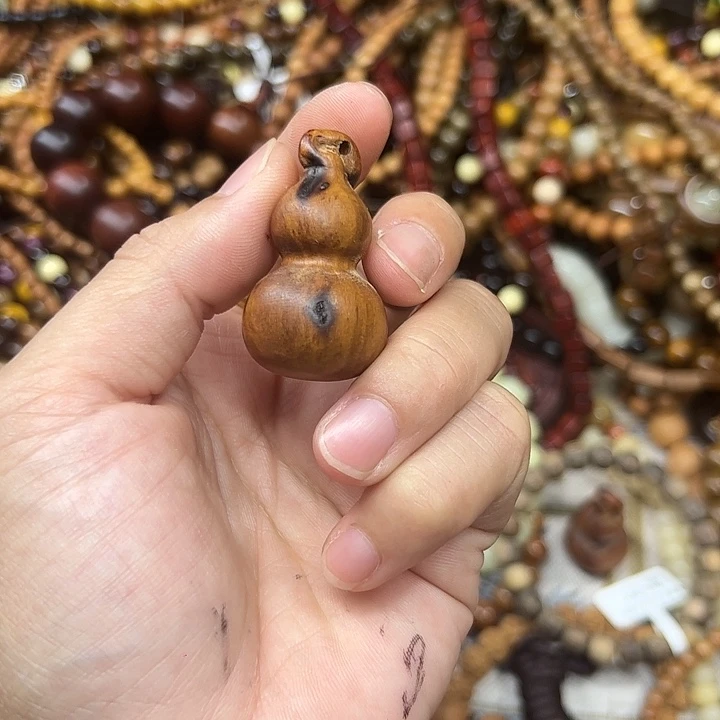 维腊木（绿檀）手串/手链